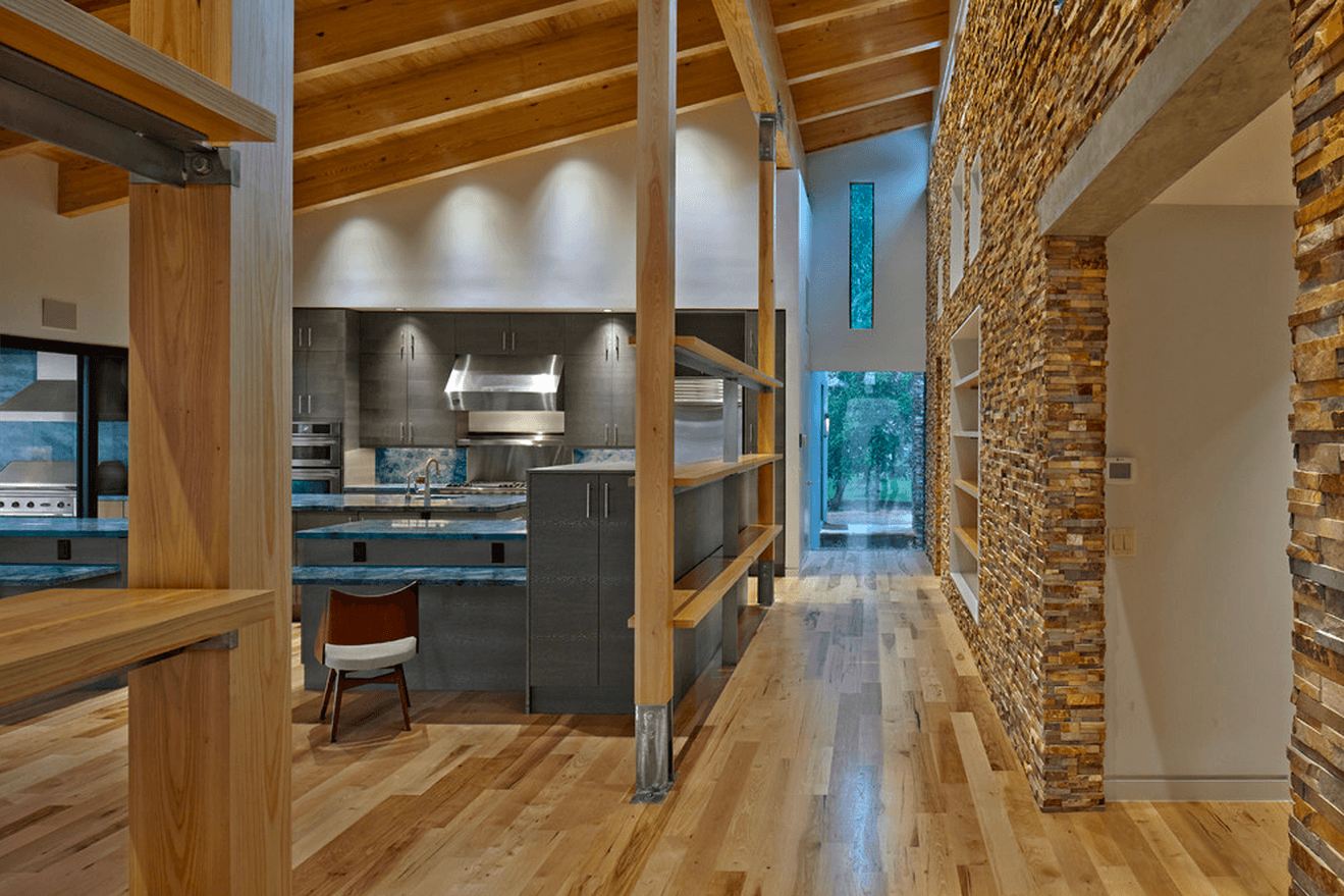 Interior Image -5c825d9dc58ad